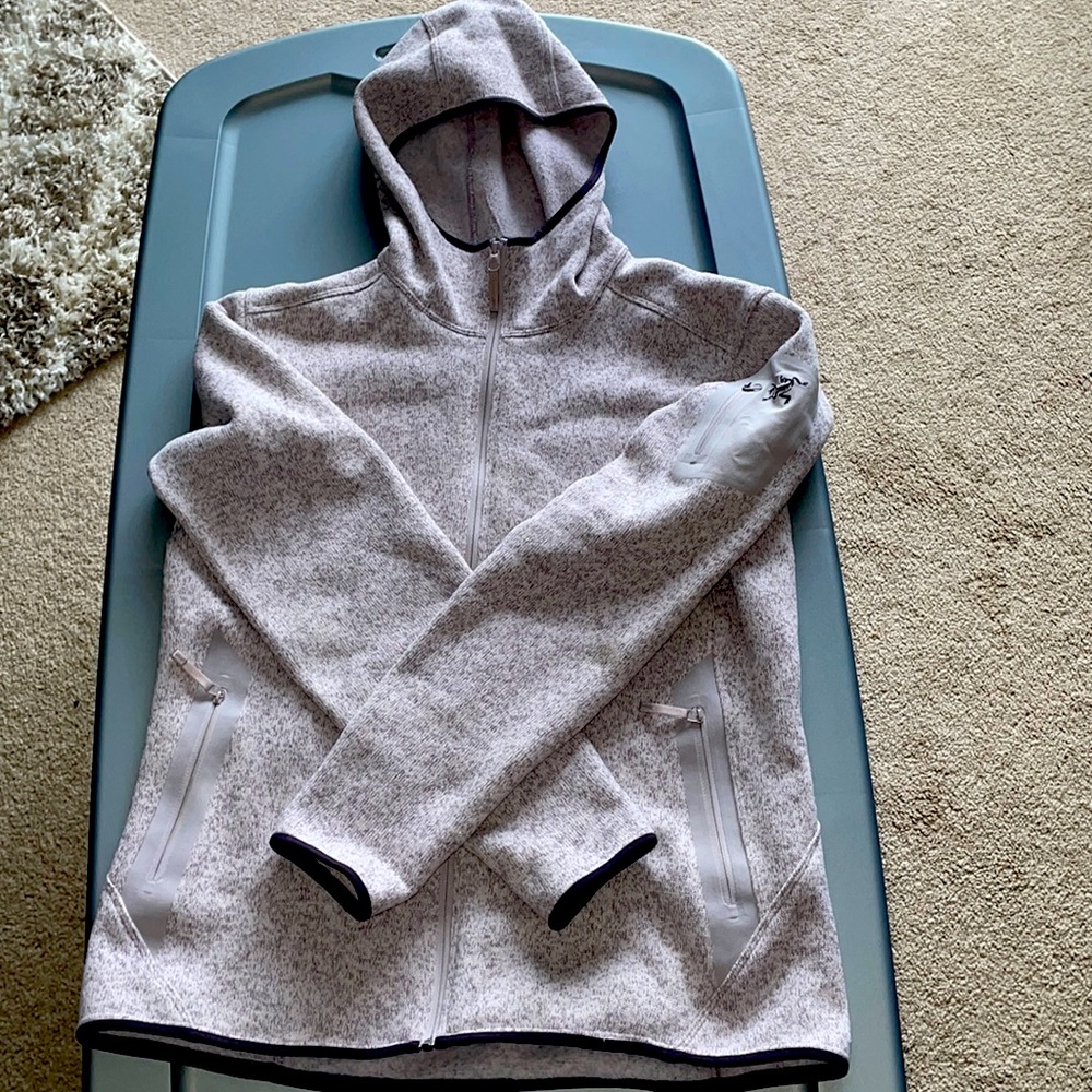 Zip up hooded Arcteryx jacket
